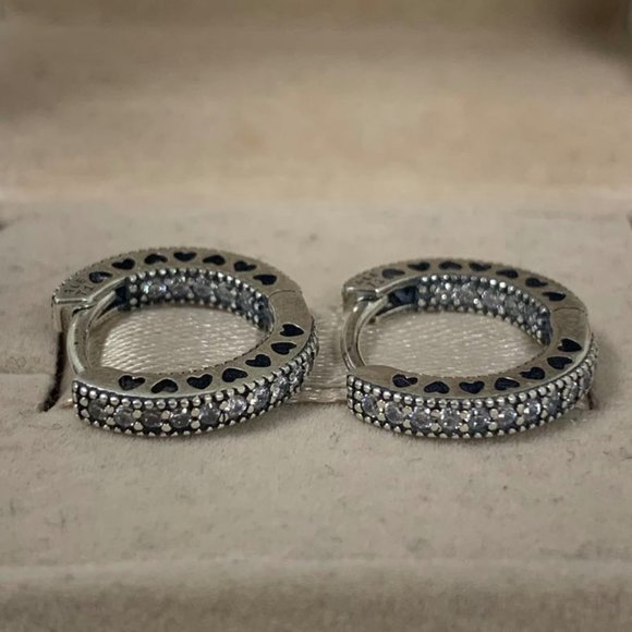 Pandora Pavé Heart Hoop Earrings - Picture 2 of 4